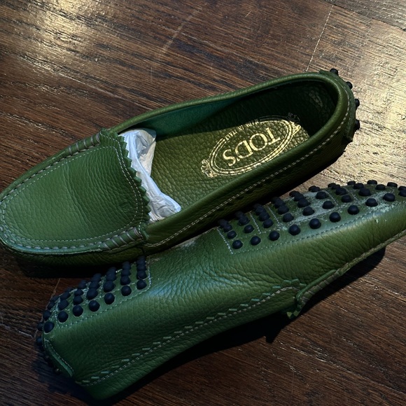 Gorgeous gently used Tod’s loafers - Picture 3 of 4